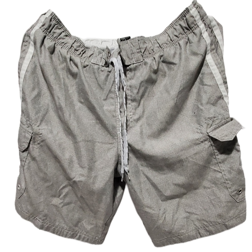 OP Gray Cargo Men’s Size Large Shorts!